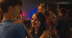 Szenenbild aus dem Film „I Accidentally Wrote a Book – Der Sommer, als (m)ich meine Geschichte fand“