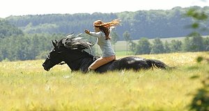 Szenenbild aus dem Film „Ostwind - Zusammen sind wir frei“