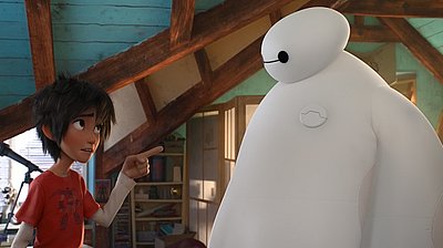 Szenenbild aus dem Film „Baymax - Riesiges Robowabohu“