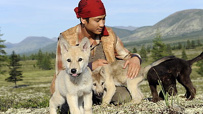 Szenenbild aus dem Film „Der Junge und der Wolf“