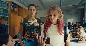 Szenenbild aus dem Film „Pferd am Stiel“