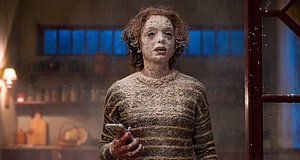 Szenenbild aus dem Film „Mission: Mäusejagd - Chaos unterm Weihnachtsbaum“ Szenenbild aus dem Film „Mission: Mäusejagd - Chaos unterm Weihnachtsbaum“