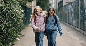 Szenenbild aus dem Film „Mira“ Szenenbild aus dem Film „Mira“