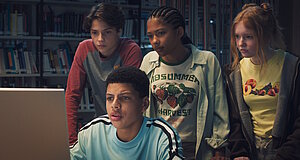 Szenenbild aus dem Film „Woodwalkers 2“ Szenenbild aus dem Film „Woodwalkers 2“