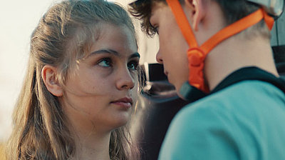 Szenenbild aus dem Film „Himbeeren mit Senf“