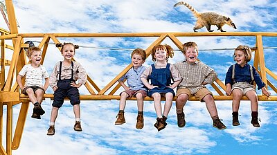 Mehr zum Film „Quatsch und die Nasenbärbande“ Szenenbild aus dem Film „Quatsch und die Nasenbärbande“