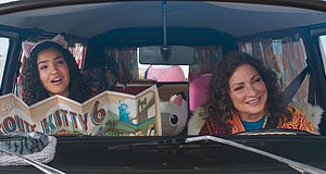 Szenenbild aus dem Film „Gabby’s Dollhouse: Der Film“ Szenenbild aus dem Film „Gabby’s Dollhouse: Der Film“