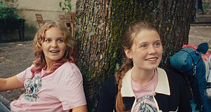 Szenenbild aus dem Film „Pferd am Stiel“