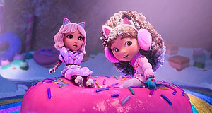 Szenenbild aus dem Film „Gabby’s Dollhouse: Der Film“ Szenenbild aus dem Film „Gabby’s Dollhouse: Der Film“