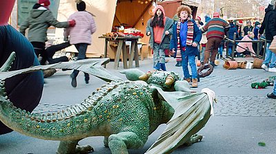 Szenenbild aus dem Film „Sara und der Drache“