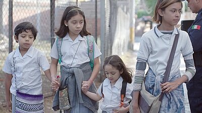 Szenenbild aus dem Film „Radical – Eine Klasse für sich“