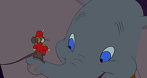 Szenenbild aus dem Film „Dumbo, der fliegende Elefant“