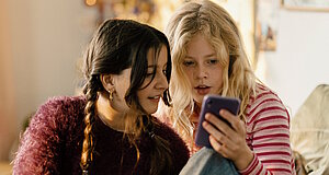 Video zum Film „Mira“ Video zum Film „Mira“