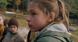 Szenenbild aus dem Film „Lars ist LOL“
