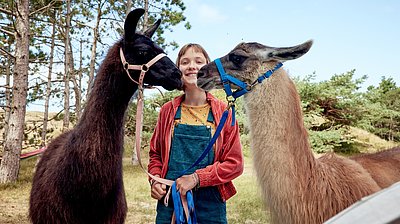 Szenenbild aus dem Film „Mein Lotta-Leben – Alles Tschaka mit Alpaka“