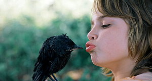Szenenbild aus dem Film „Kauwboy - Kleiner Vogel, großes Glück“